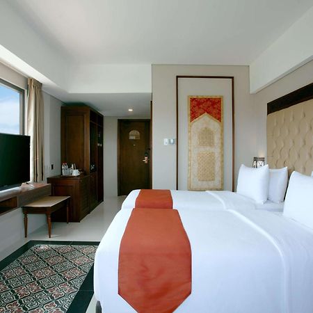 Alhambra Hotel & Convention, BW Signature Collection 打横 外观 照片