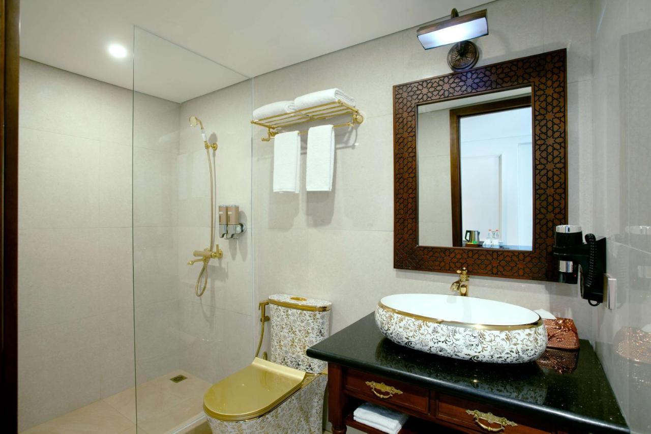 Alhambra Hotel & Convention, BW Signature Collection 打横 外观 照片