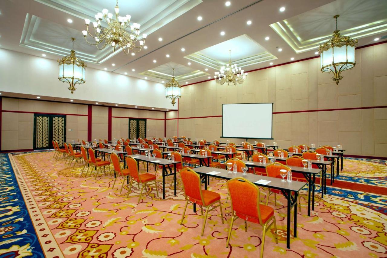 Alhambra Hotel & Convention, BW Signature Collection 打横 外观 照片