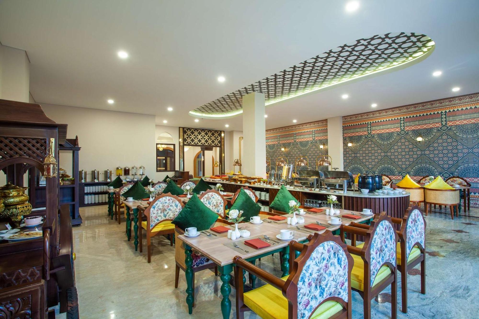 Alhambra Hotel & Convention, BW Signature Collection 打横 外观 照片