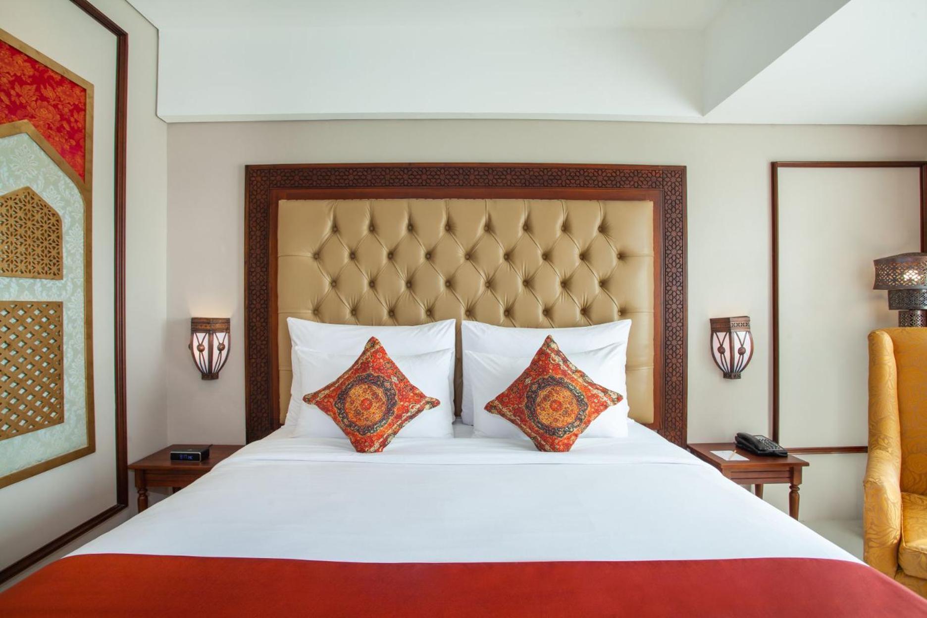 Alhambra Hotel & Convention, BW Signature Collection 打横 外观 照片