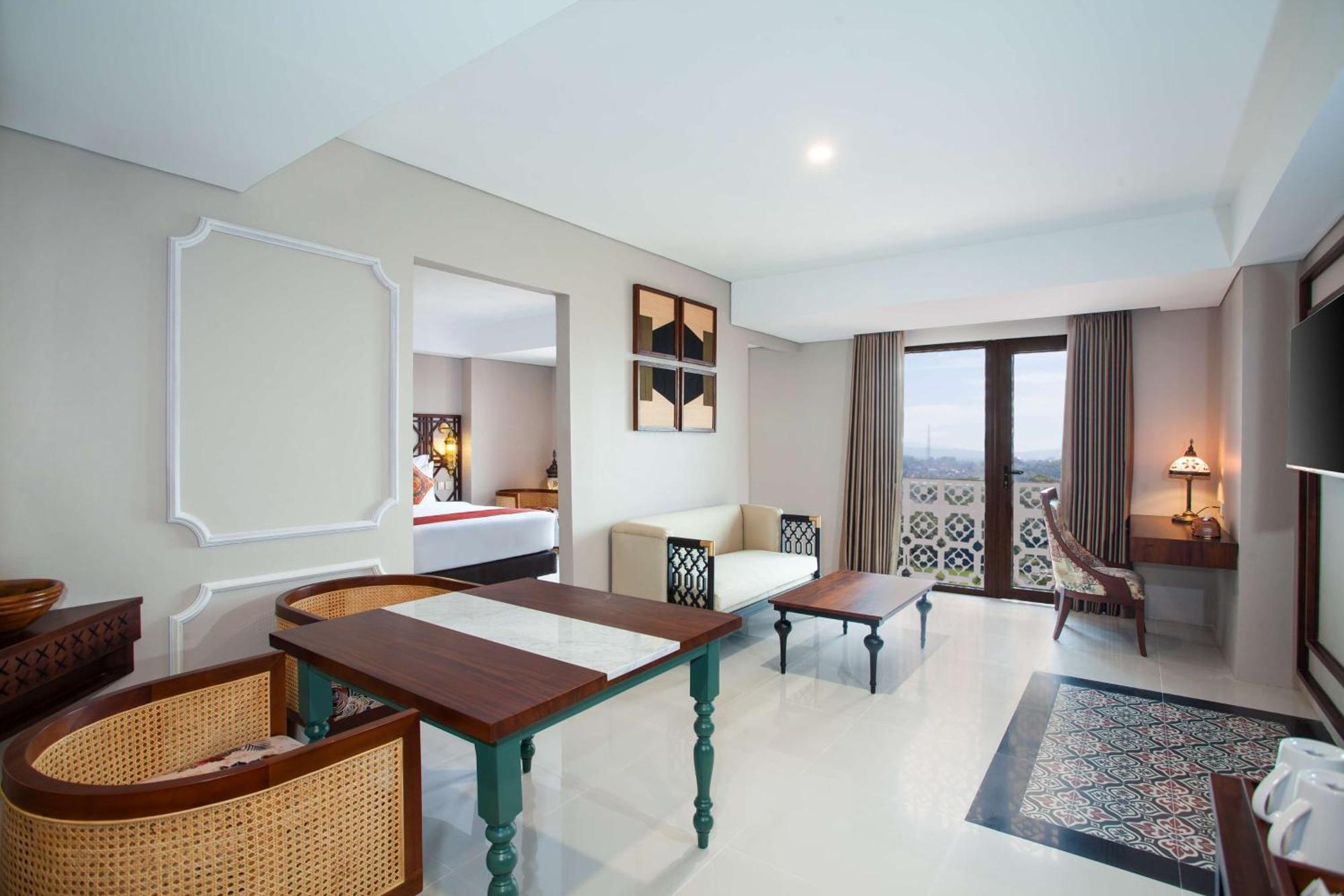 Alhambra Hotel & Convention, BW Signature Collection 打横 外观 照片